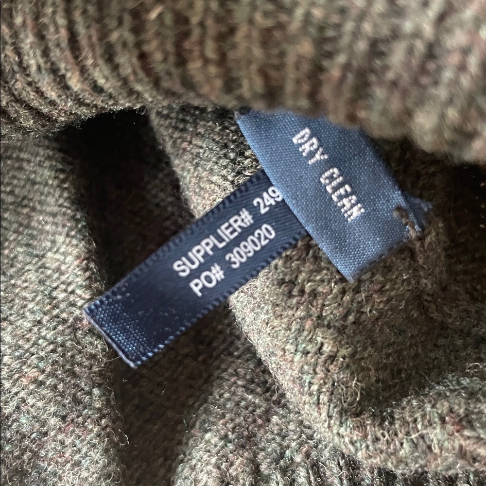 Polo by Ralph Lauren Men's Dark Green Lambswool V-Neck Sweater - Picture 8 of 8